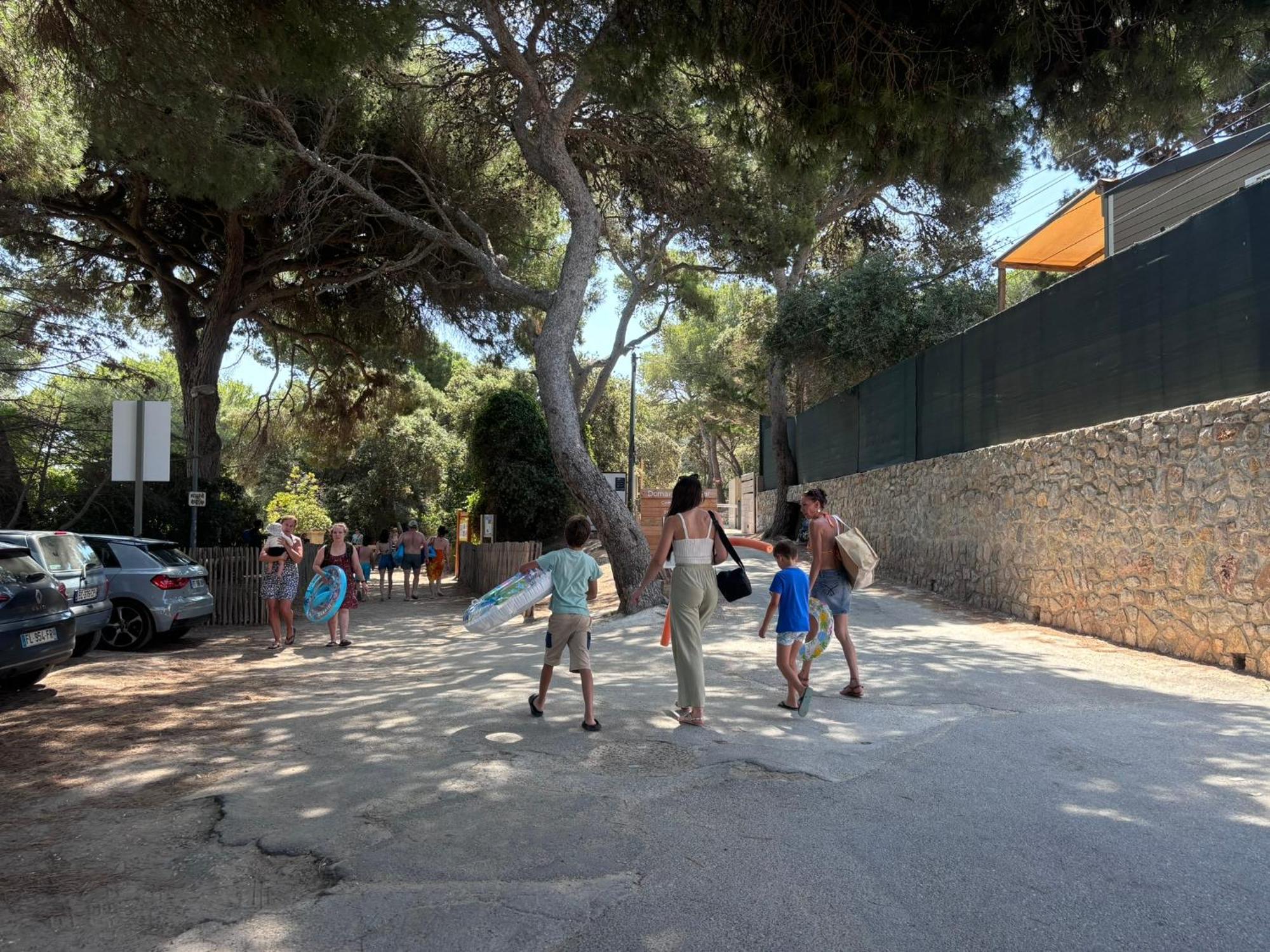 Camping Le Mediterranee 耶尔 外观 照片