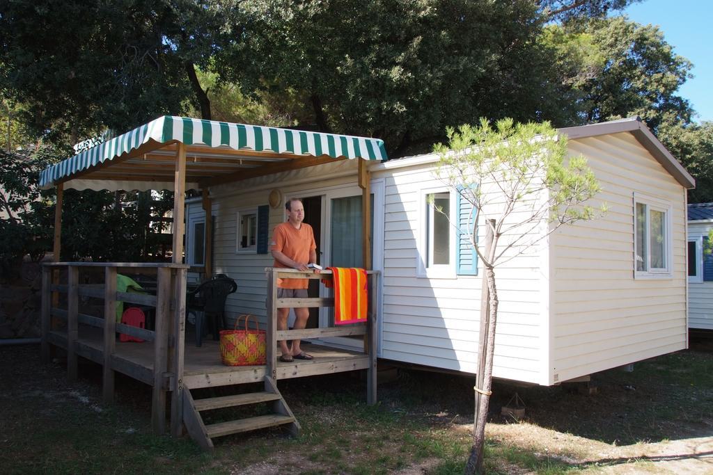 Camping Le Mediterranee 耶尔 外观 照片